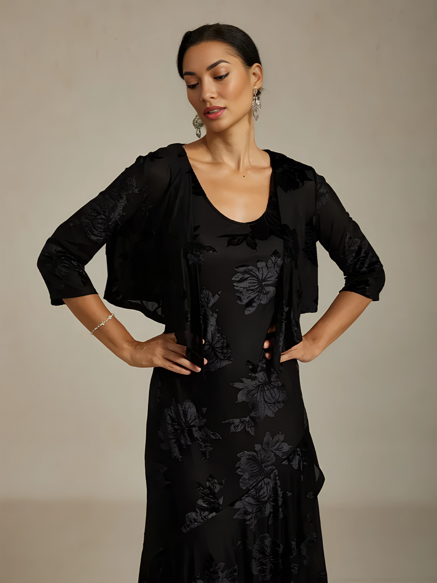 Floral Stretch Velvet 3/4 Sleeve Shrug