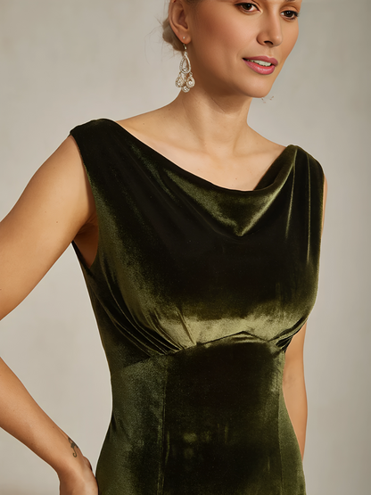 Velvet Sleeveless Midi Dress with Scoop Neck